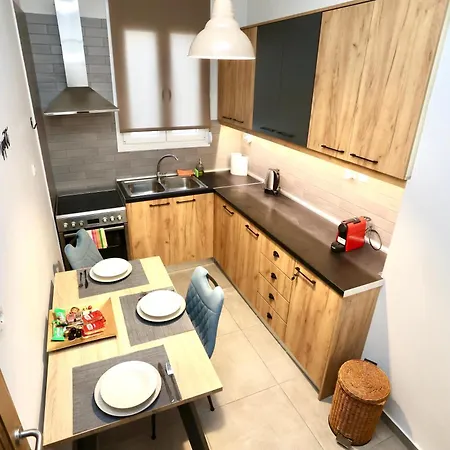 Στυλ & Άνεση Στο Κέντρο La Maison 12 Ανακαινισμένο Διαμέρισμα Larissa Exterior photo